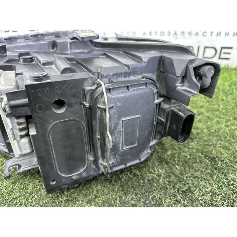 Фара (оптика) AUDI Q5 8R 2012 3.2 8R0941030AH