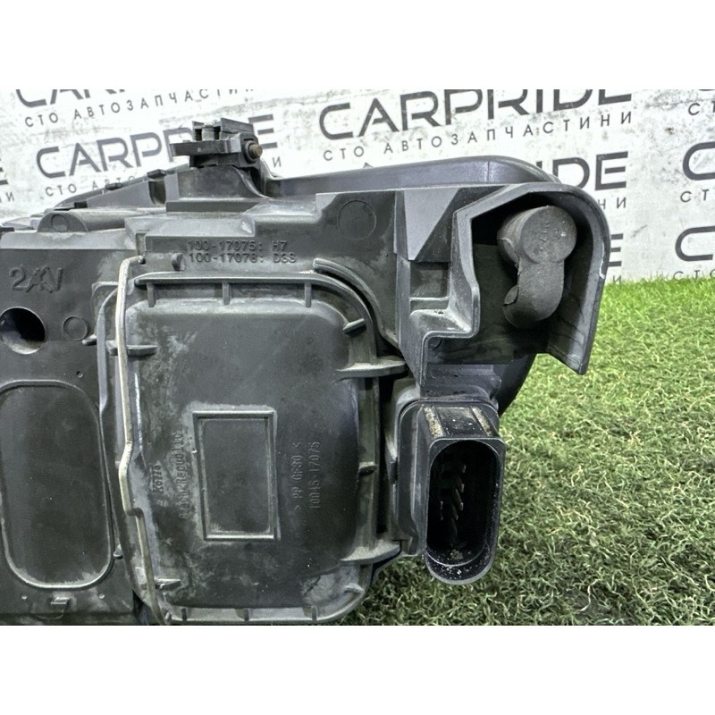 Фара (оптика) AUDI Q5 8R 2012 3.2 8R0941030AH