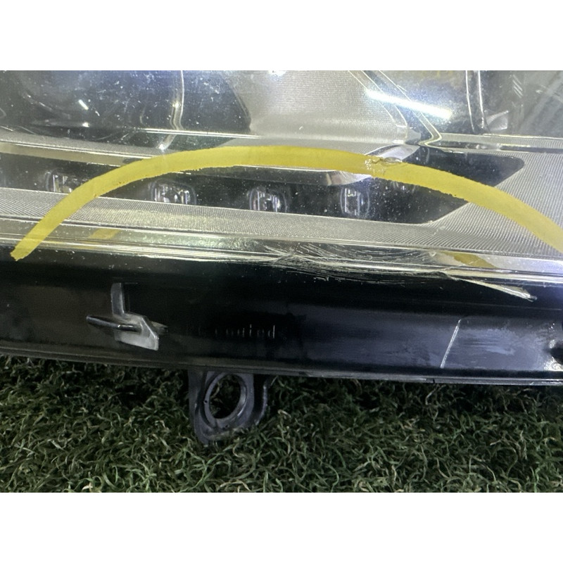 Фара (оптика) Volkswagen Touareg NF 2012 3.0 7P1941752A