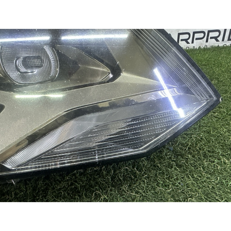Фара (оптика) Volkswagen Touareg NF 2012 3.0 7P1941752A
