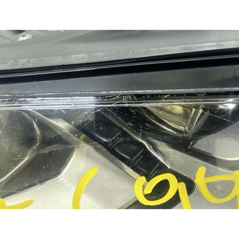 Фара (оптика) Volkswagen Touareg NF 2012 3.0 7P1941752A