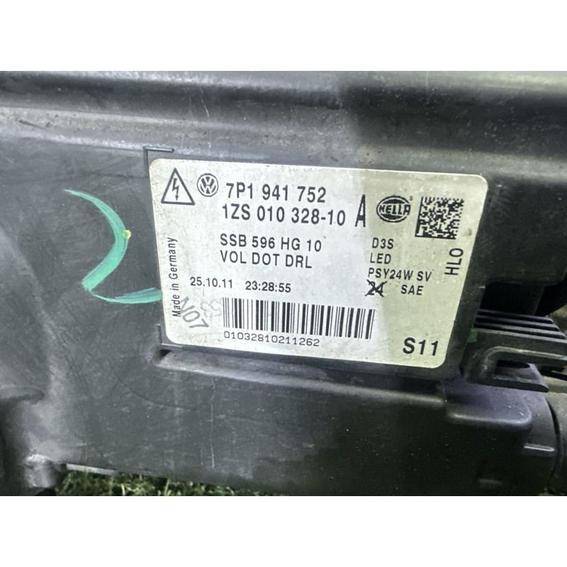 Фара (оптика) Volkswagen Touareg NF 2012 3.0 7P1941752A