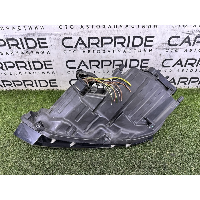 Фара (оптика) Volkswagen Touareg NF 2012 3.0 7P1941752A