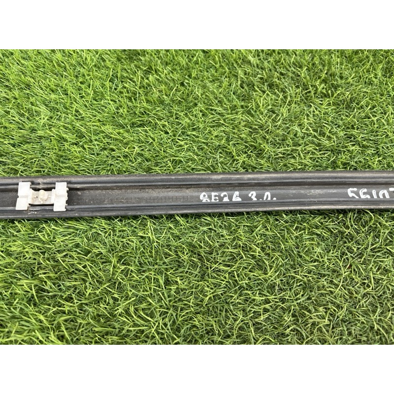 Зовнішній молдинг дверки (кузов і елементи) BMW 3-series E36 1996 2.0 51131960733