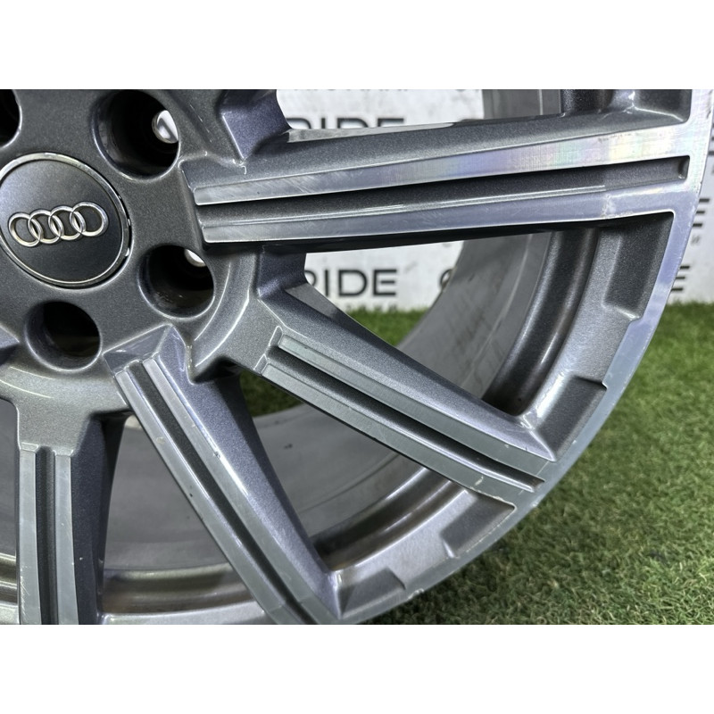 колісний диск (диски на авто) AUDI Q7 4M 2017 3.0 4M0601025AD