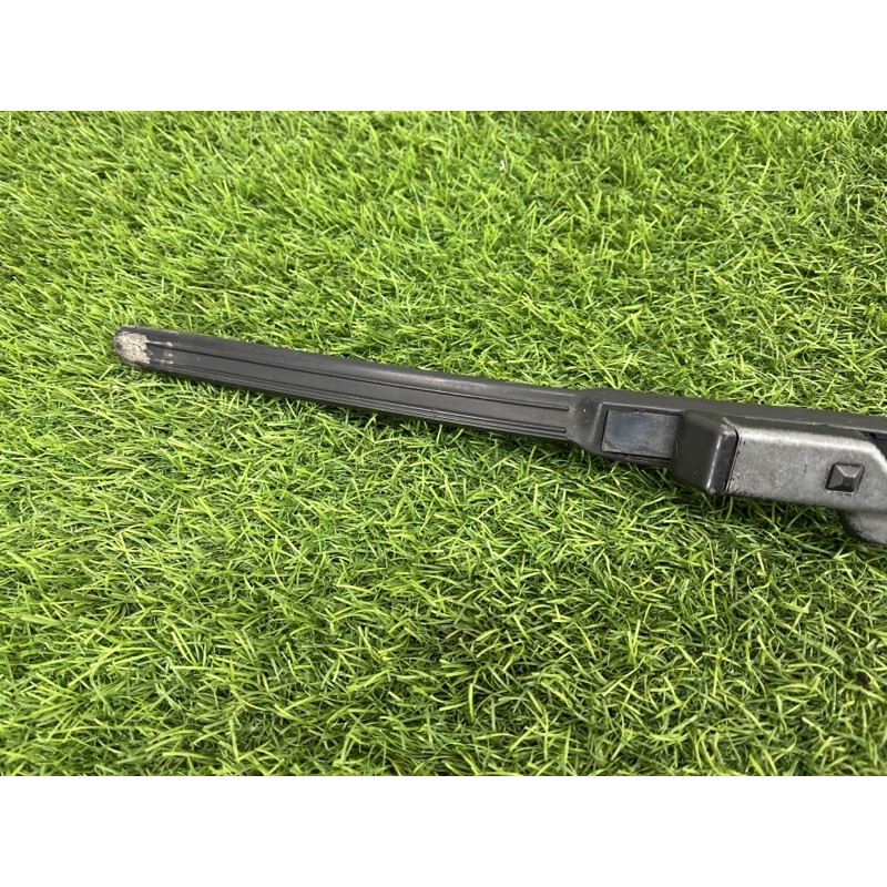 Поводок дворника (кузов и элементы) Volkswagen Golf 1K 2.5 1k5955410b