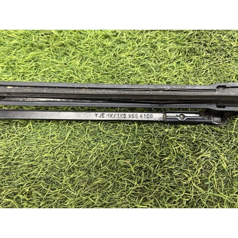 Поводок дворника (кузов и элементы) Volkswagen Golf 1K 2.5 1k5955410b
