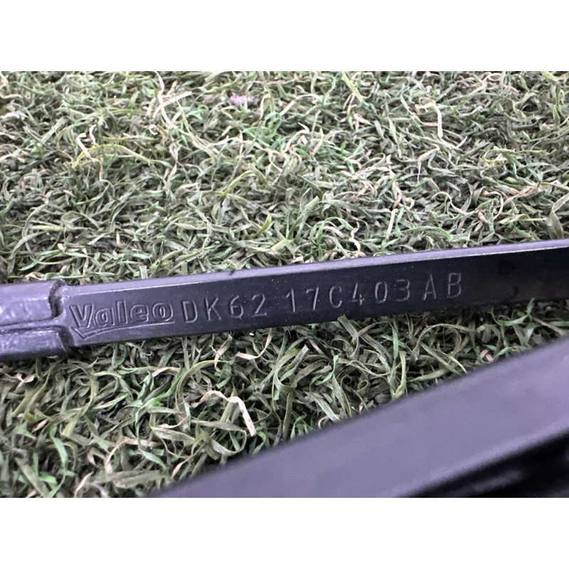 важіль щітки склоочисника (кузов и элементы) LAND ROVER RANGE ROVER Sport L494 2014 5.0 LR043986