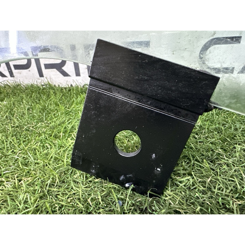 Стекло (кузов и элементы) LAND ROVER RANGE ROVER Sport L494 2014 5.0 LR043947