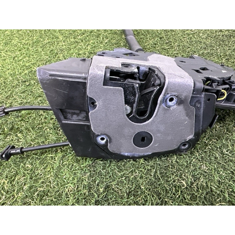 Замок двери (кузов и элементы) LAND ROVER Range Rover L405 2014 5.0 LR063615