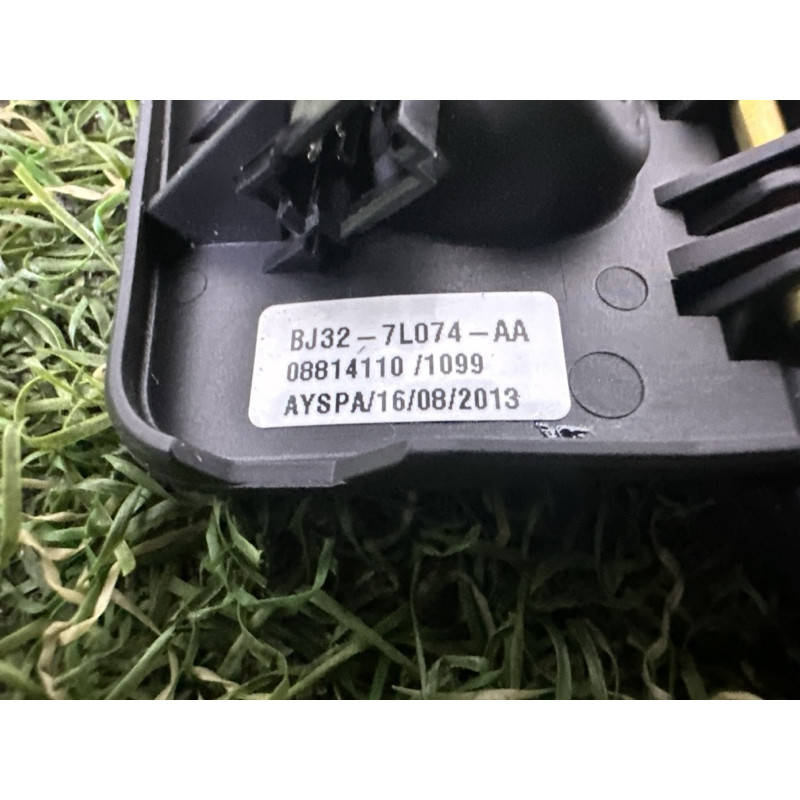 Кнопки керма (электрика / кнопки) LAND ROVER RANGE ROVER Sport L494 2014 5.0 LR028873