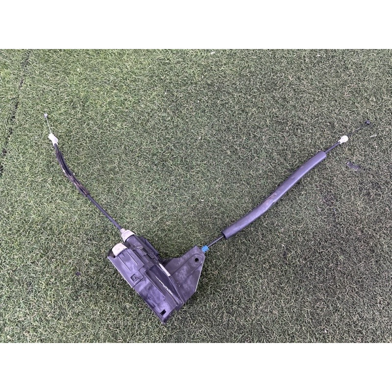 Замок дверей (кузов і елементи) LAND ROVER Range Rover Velar L560 2018 2.0 LR070437