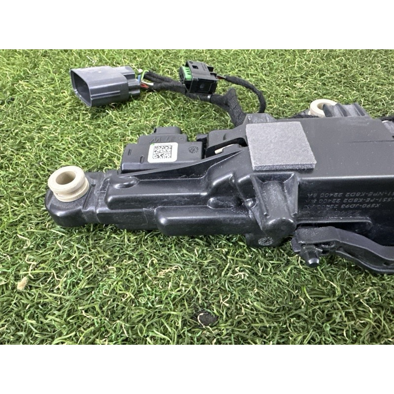 Ручка двері зовнішня (кузов і елементи) LAND ROVER Range Rover Velar L560 2018 2.0 LR106951