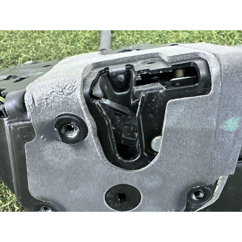 Замок дверей (кузов и элементы) LAND ROVER RANGE ROVER Sport L494 2014 5.0 LR053698