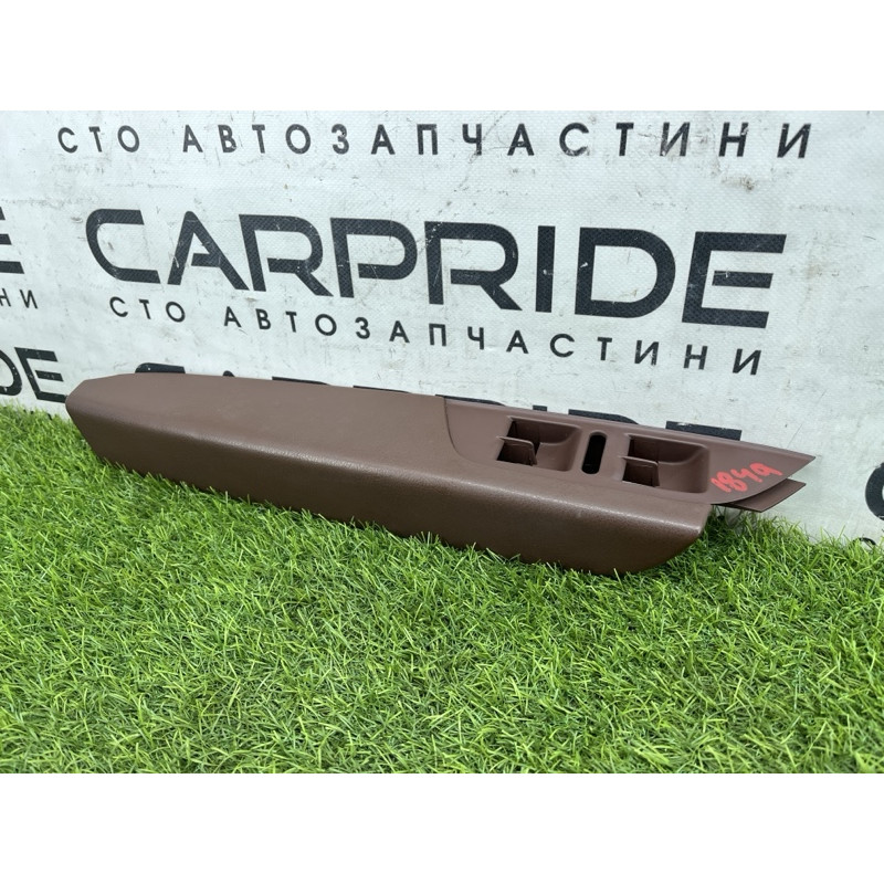 Подлокотник (салон) Volkswagen Touareg NF 2013 3.0 Hybrid 7P1868169AJH8