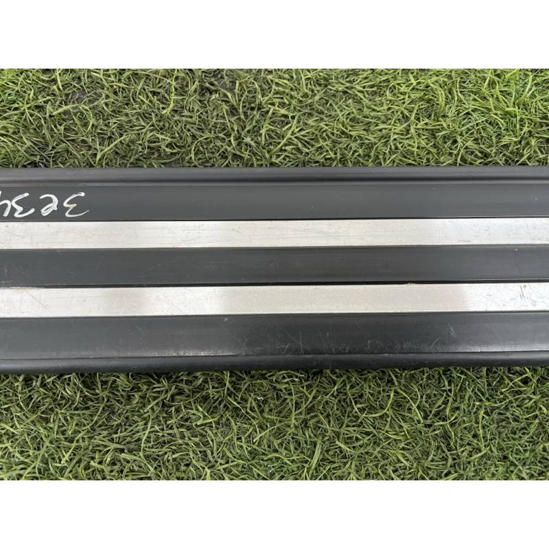 Накладка на поріг (кузов і елементи) BMW 5-series E34 1994 M50B25 51471944398