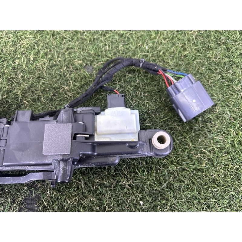 Ручка двери внешняя (кузов и элементы) LAND ROVER Range Rover Velar L560 2018 2.0 LR106955