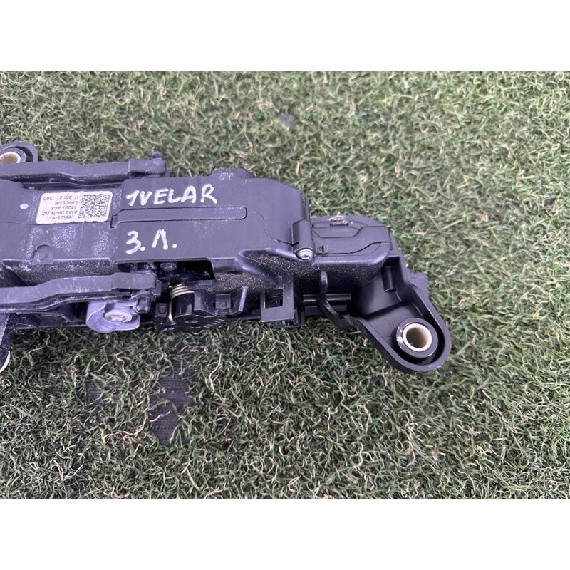 Ручка двери внешняя (кузов и элементы) LAND ROVER Range Rover Velar L560 2018 2.0 LR106955