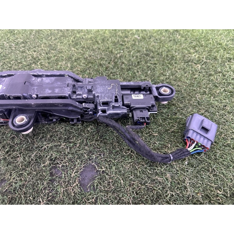 Ручка двери внешняя (кузов и элементы) LAND ROVER Range Rover Velar L560 2018 2.0 LR106955
