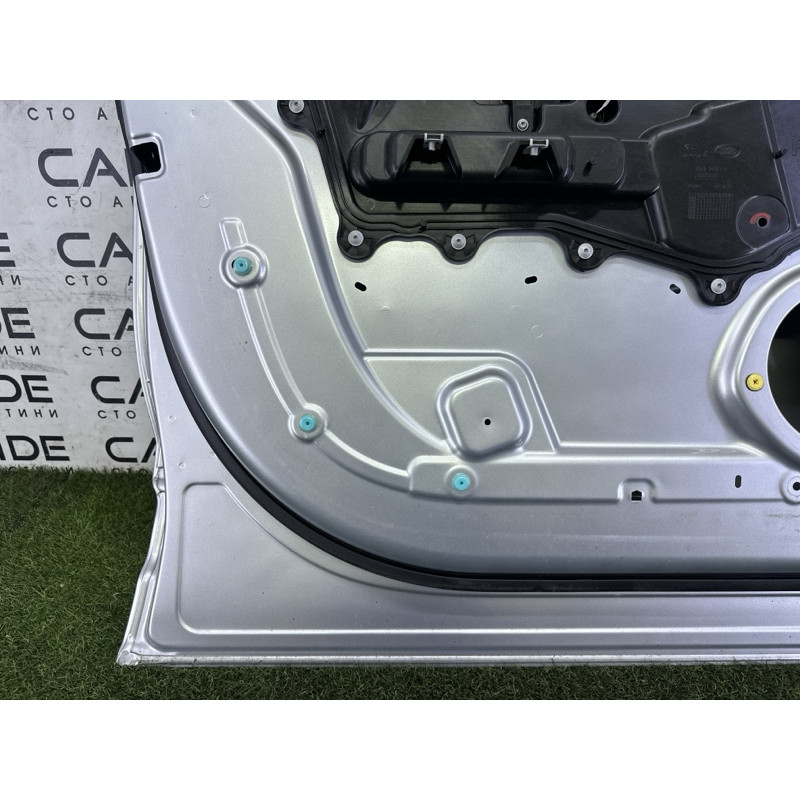 Двері (зовнішні елементи кузова) LAND ROVER Range Rover Velar L560 2018 2.0 LR091718