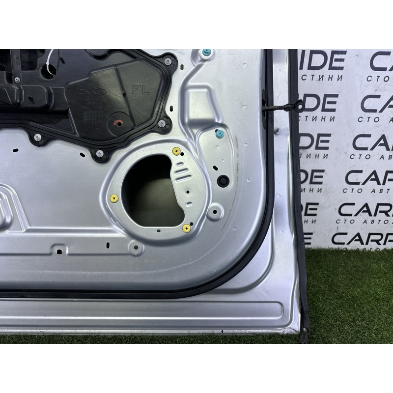 Двері (зовнішні елементи кузова) LAND ROVER Range Rover Velar L560 2018 2.0 LR091718