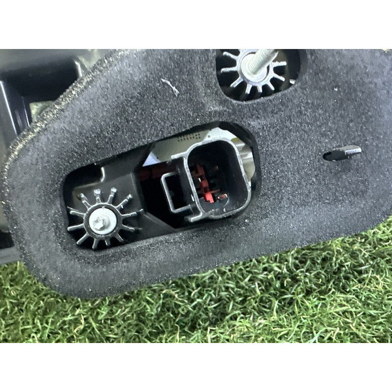 Задний фонарь (оптика) LAND ROVER Range Rover Velar L560 2018 2.0 LR093451