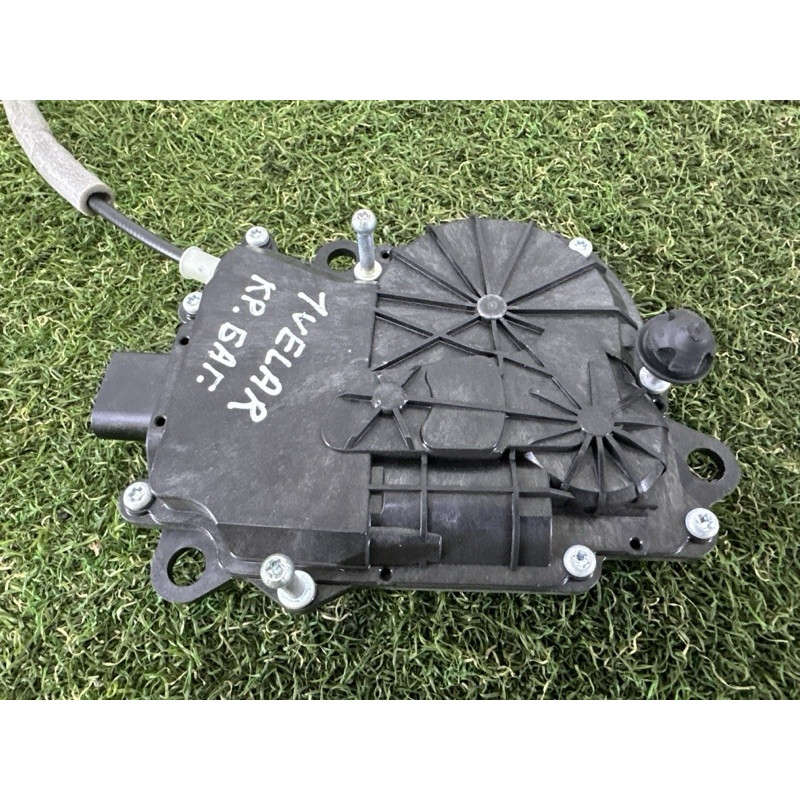 Привод замка багажника (электрика) LAND ROVER Range Rover Velar L560 2018 2.0 LR095549