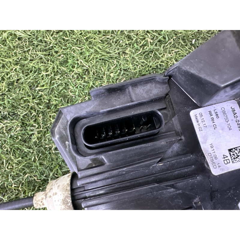 Замок двери (кузов и элементы) LAND ROVER Range Rover Velar L560 2018 2.0 LR070431