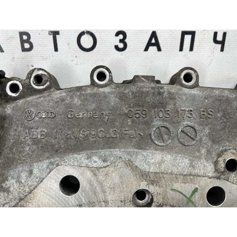 Крышка двигателя (двигатель и элементы) Volkswagen Touareg NF 2011 3.0 TDI CATA 059103171AL