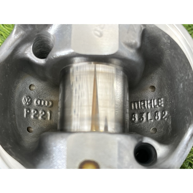 Поршень (двигатель и элементы) AUDI Q7 4L 2011 3.0 CATA 059107065DG
