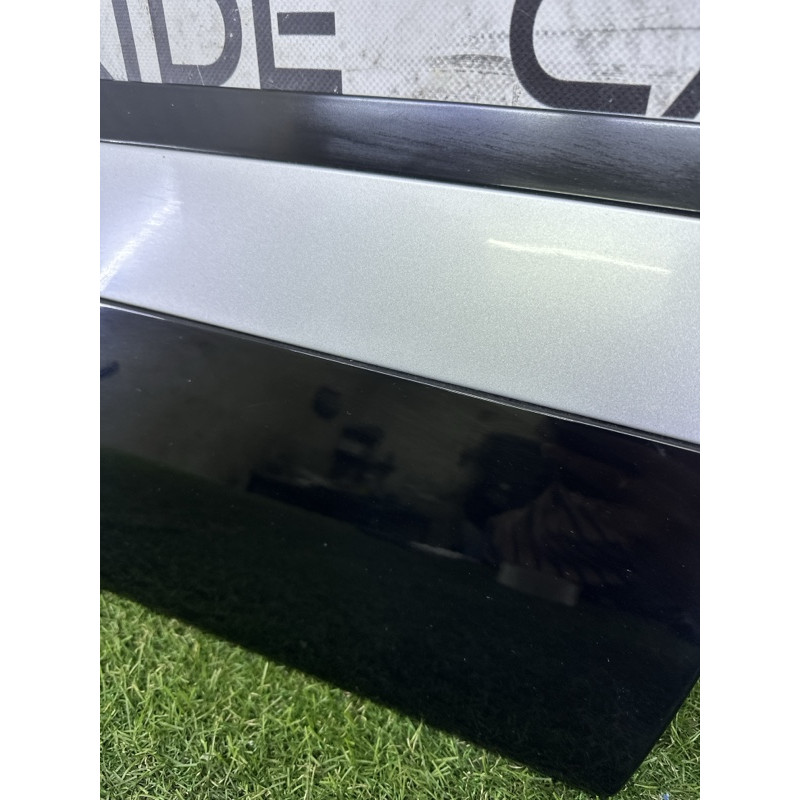 Накладка двері зовнішня (кузов і елементи) LAND ROVER Range Rover Velar L560 2018 2.0 LR107760