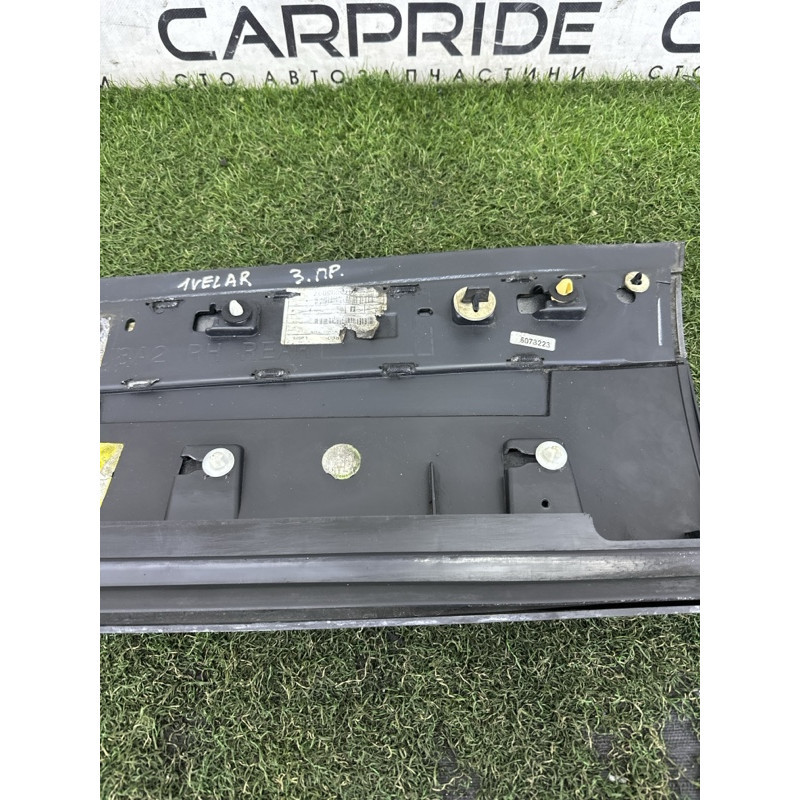 Накладка двері зовнішня (кузов і елементи) LAND ROVER Range Rover Velar L560 2018 2.0 LR107760