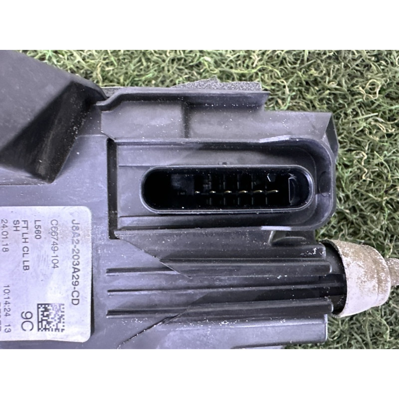Замок дверей (кузов і елементи) LAND ROVER Range Rover Velar L560 2018 2.0 LR070440