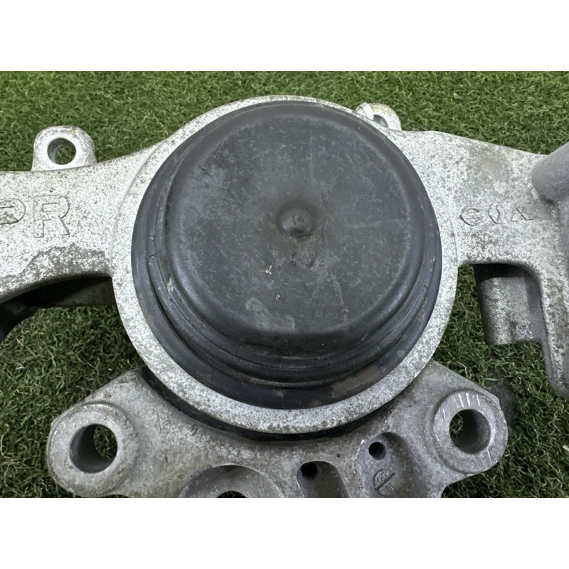 Подушка двигателя (двигатель и элементы) Nissan Rogue T33 2021 2.5 112206RA0A