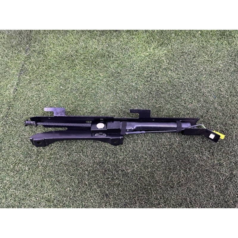 Пиропатрон (airbag / безопасность) AUDI A3 8V 2015 1.8 5G4857620