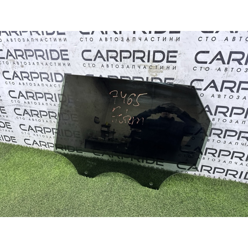 Стекло (кузов и элементы) LAND ROVER Range Rover Velar L560 2018 2.0 LR093213