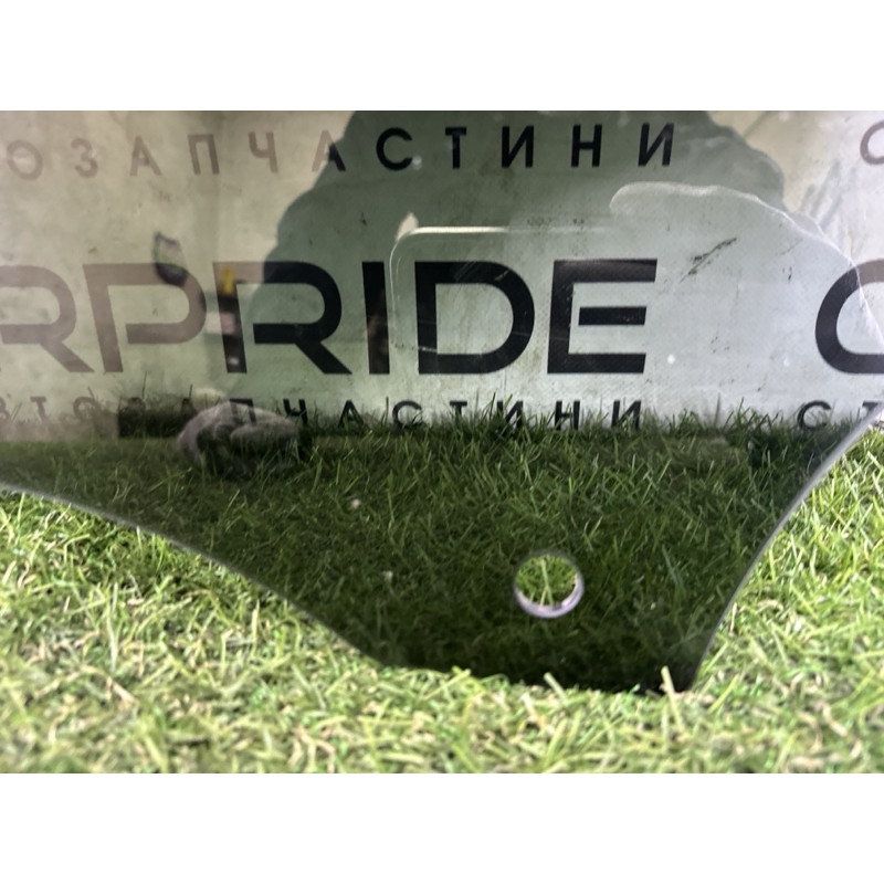 Стекло (кузов и элементы) LAND ROVER Range Rover Velar L560 2018 2.0 LR093213