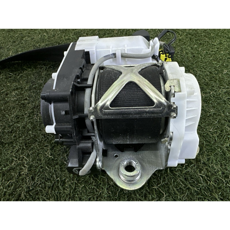 Ремень безопасности (airbag / безопасность) AUDI A3 8V 2015 1.8 8V5857705HV04