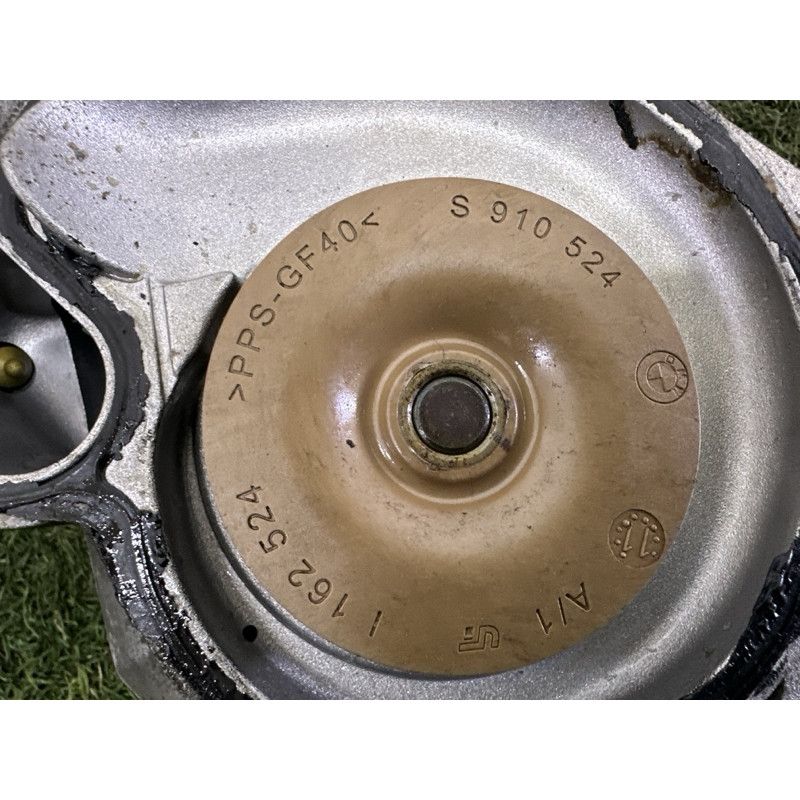 Помпа (система охлаждения) BMW X5 E70 2012 4.4 11517548263