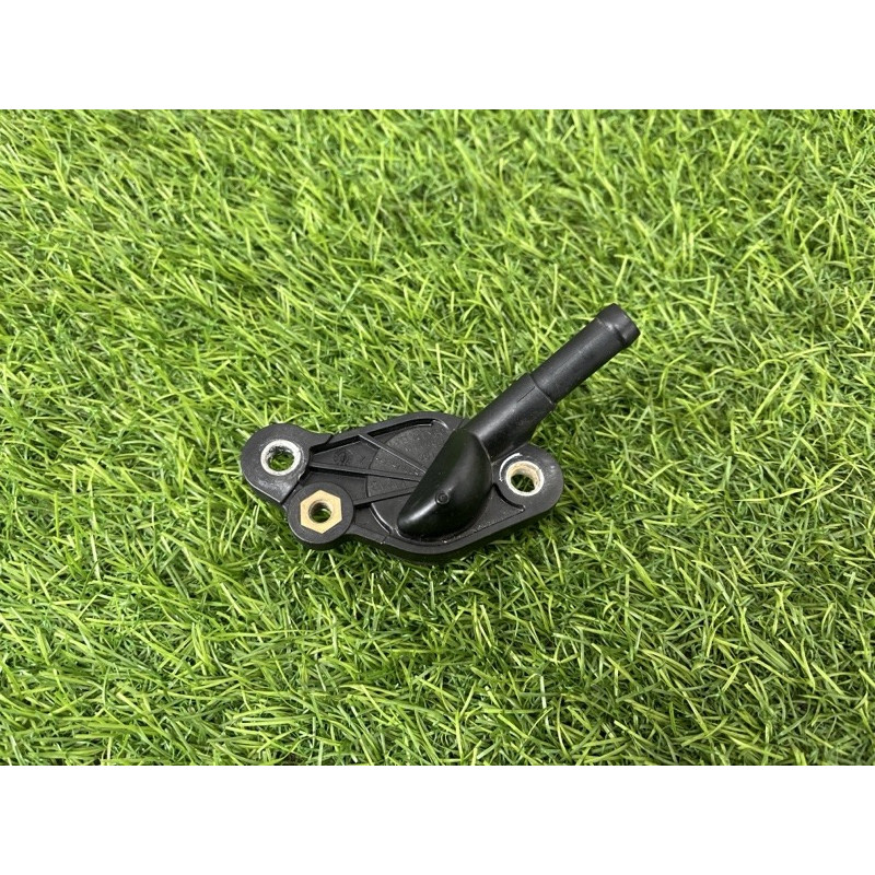 Фланець системи охолодження (система охолодження) AUDI Q7 4M 2017 2.0 TFSI 06K121132