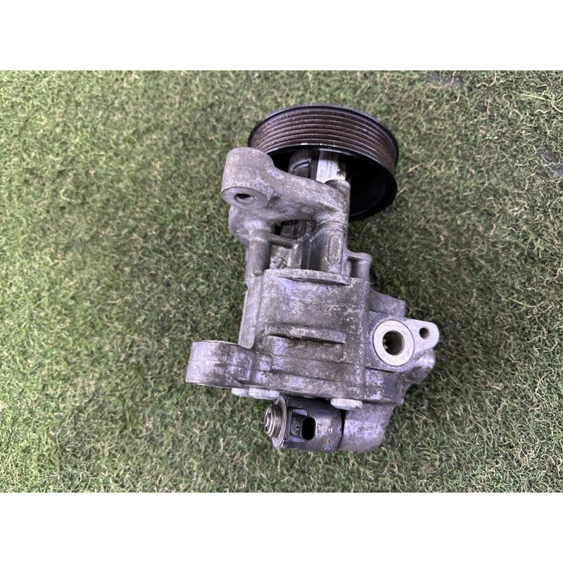 Насос гідропідсилювача керма (рульове керування) BMW X5 E70 2012 4.4 32416796457