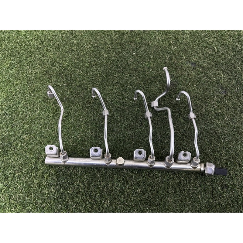 Топливная рампа (топливная система) BMW X5 E70 2012 4.4 13537547599