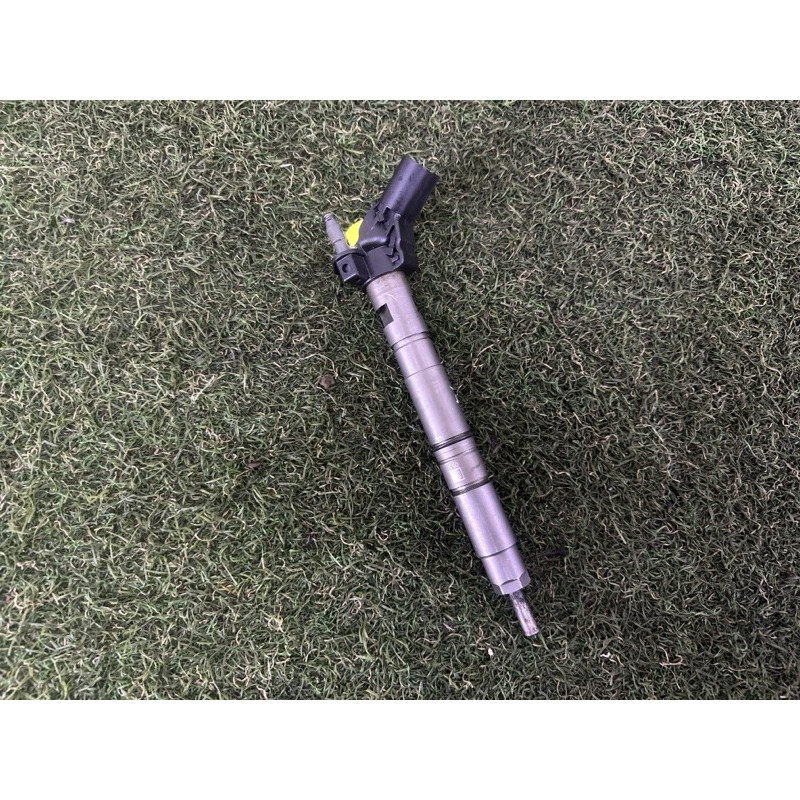 Форсунка топливная (топливная система) Volkswagen Touareg NF 2012 3.0 TDI 059130277AM