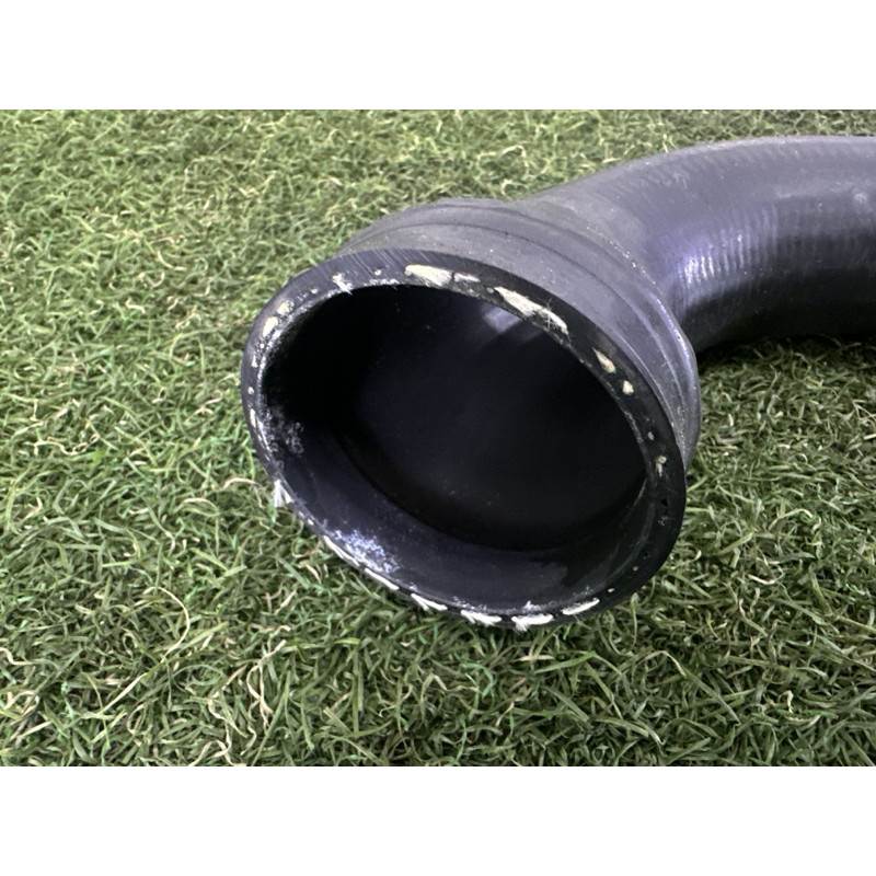 Патрубок интеркулера (двигатель и элементы) BMW X5 E70 2012 4.4 13717575408