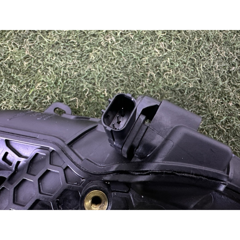 Патрубок впускного коллектора (закрытая категория) Volvo XC90 T6 2017 2.0 32222128