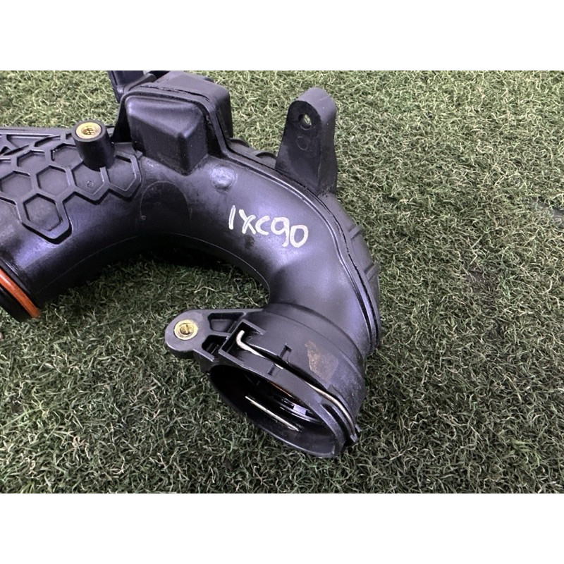 Патрубок впускного коллектора (закрытая категория) Volvo XC90 T6 2017 2.0 32222128