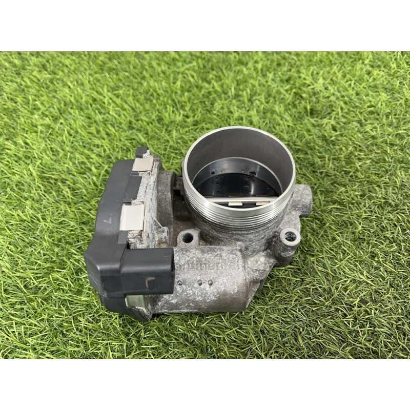 Дросельна заслонка (електрика двигуна) BMW X5 F15 2015 4.4 13547555944