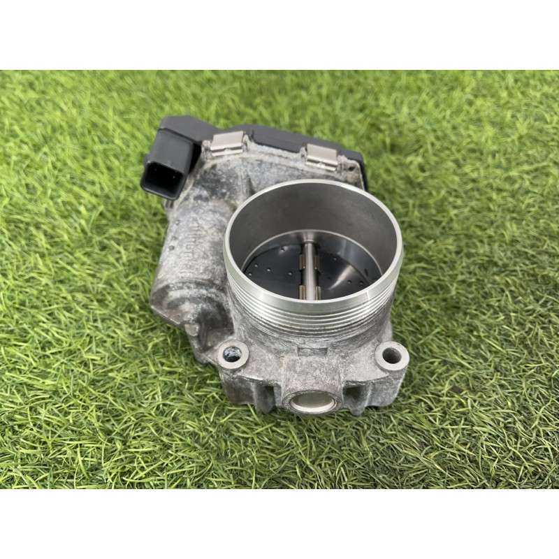 Дросельна заслонка (електрика двигуна) BMW X5 F15 2015 4.4 13547555944