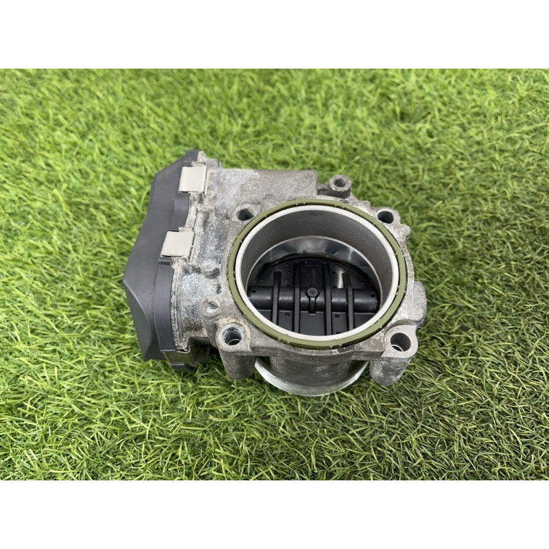 Дросельна заслонка (електрика двигуна) BMW X5 F15 2015 4.4 13547555944