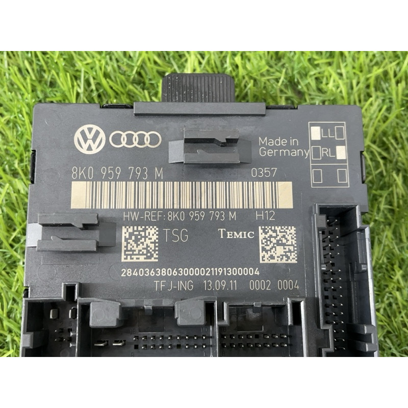 Блок управления дверьми (электрика / блоки управления) AUDI Q5 8R 2012 3.2 8K0959793M